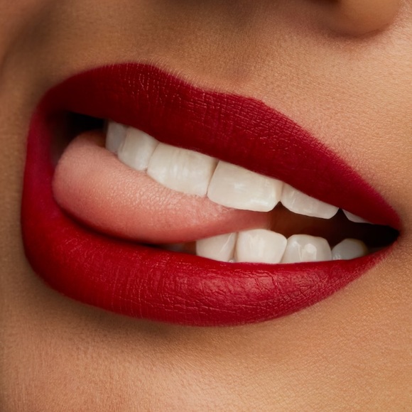 MAC 707 Ruby Woo Retro Matte Lipstick - Picture 7 of 16